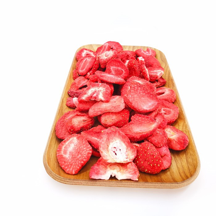 freeze dried strawberry slice 1 -